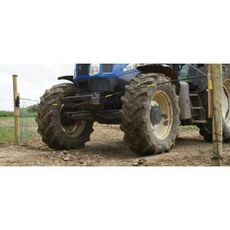 5 meters gjennomgangsgrind, robust design for gårdsbruk.