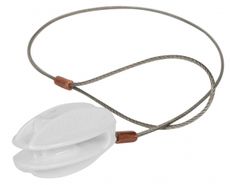 Hjørneisolator forsterket hvit, inkludert rustfri tråd, for sikkerhet.