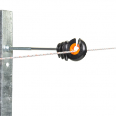 Distansholder med ringisolator for metallstolper, sikrer optimal isolasjon.