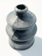 Beskyttelsesgummi av høy kvalitet for beskyttelse og holdbarhet på rør og koblinger.