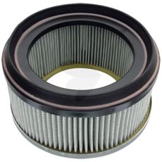 Luftfilter under panseret, viktig for ren lufttilførsel til motoren.