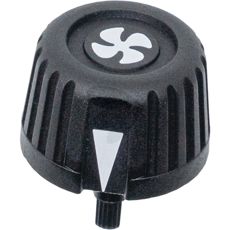 Kontrollknapp for viftebryter, viktig for kjøling av motor.