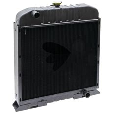 Radiator av høy kvalitet for å holde motoren ved optimal temperatur.