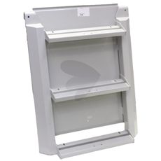 Robust trinn designet for å lette tilgang og sikkerhet ved bruk av traktorer og kjøretøy.