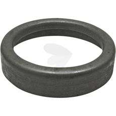 Støvdeksel 897232M1, beskytter viktige deler fra avfall og slitasje.