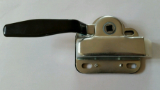 Venstre dørlås med håndtak, perfekt for traktor eller byggkjøretøy.