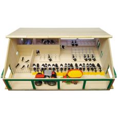 Fjøs i skala 1:32, perfekt for å bygge opp landbruksscener.