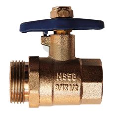 Vanningsanordning med kuleventil, kort håndtak for enkel tilgang.