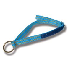 Sauhalsrem i nylon, 27 mm bred og 55 cm lang for slitesterk bruk.