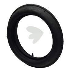 Holdbart dekk med slitebane for optimal ytelse på landbruk og byggeplasser.