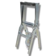 Galvanisert felle for effektiv fangst av jordrotte og muldvarp i hagen.