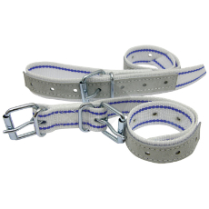 Hvit/blå fotlenke, kombinerer stil og funksjon for sikkerhet og komfort.