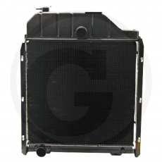 Radiator MF 3382795M93, pålitelig kjøling for optimal ytelse i din MF-traktor.