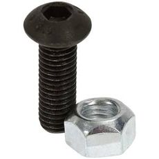 M8X25 bolt 10.9, ideell for å sikre komponenter i fullfôrvognen.