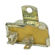 Spenningregulator for Ford 81816868, viktig for elektrisk stabilitet.