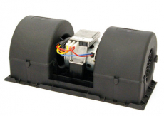 12V hyttevifte med tre hastigheter, gir effektiv ventilasjon og komfort i kjøretøyet.