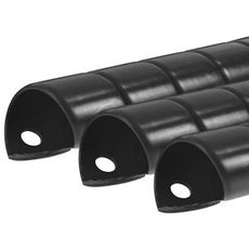 Sett med tre svarte beskyttelsesspiraler, 16 mm, 1 meter lange, som beskytter ledninger.