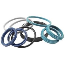 Tetningssett som passer til styringsylinder Mf, sikrer lekkasjefri funksjon.