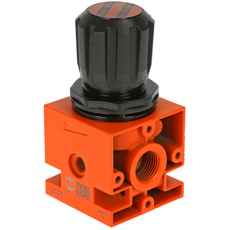Pneumatisk regulator 1/2 med trykkinnstilling 0-12Bar, ideell for effektiv styring.