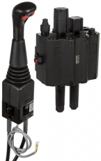 Frontlaster pakke med joystick, perfekt for effektiv lasting og håndtering.