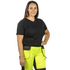 T-skjorte Rilla dame med V-hals i svart farge, perfekt for avslappet stil.