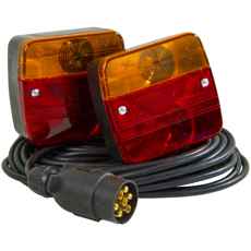 Lysserie for tilhenger 7,5M 12V, tilbyr komfortabel og sikker belysning.