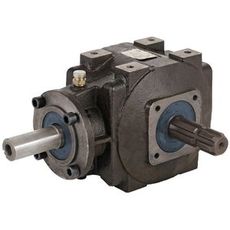 Vinkelgir med friløp for effektiv kraftoverføring i traktorer.