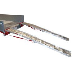 Aluminium kjørerampe 450Kg 2300X280, lett og holdbar for enkel lasting.